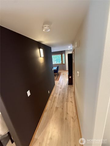 11526 NE 116th Street, Kirkland, WA 98034