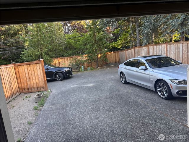 11526 NE 116th Street, Kirkland, WA 98034