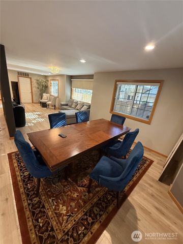 11526 NE 116th Street, Kirkland, WA 98034