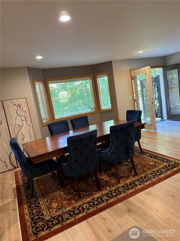 11526 NE 116th Street, Kirkland, WA 98034