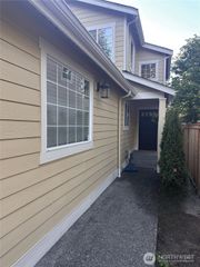 11526 NE 116th Street, Kirkland, WA 98034