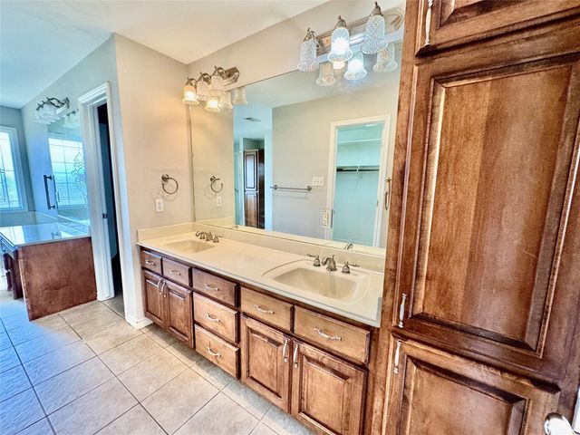 912 S 21st Street, Nederland, TX 77627