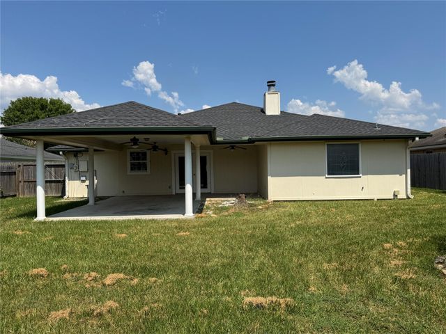912 S 21st Street, Nederland, TX 77627