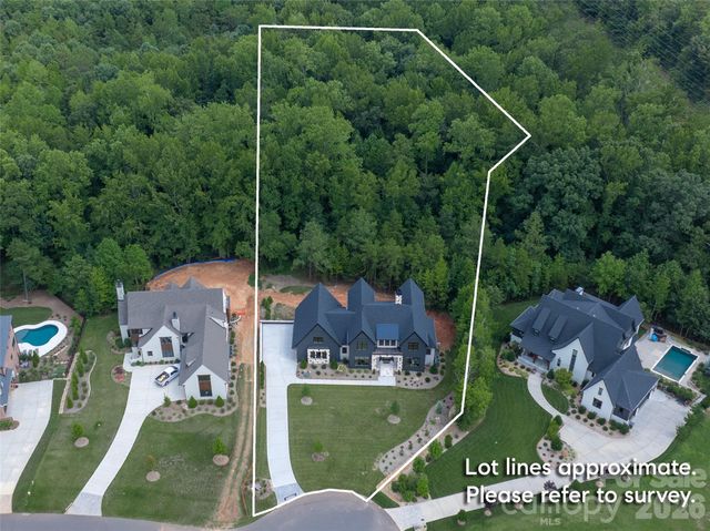 217 Crest Court, Weddington, NC 28104