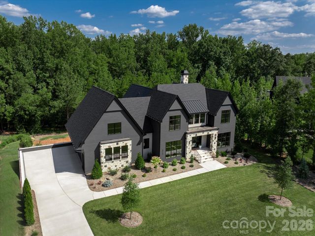 217 Crest Court, Weddington, NC 28104