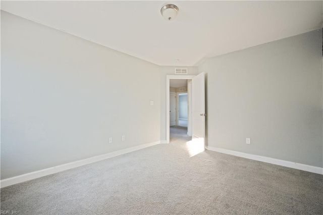 716 Gary LN, Hampton, VA 23669