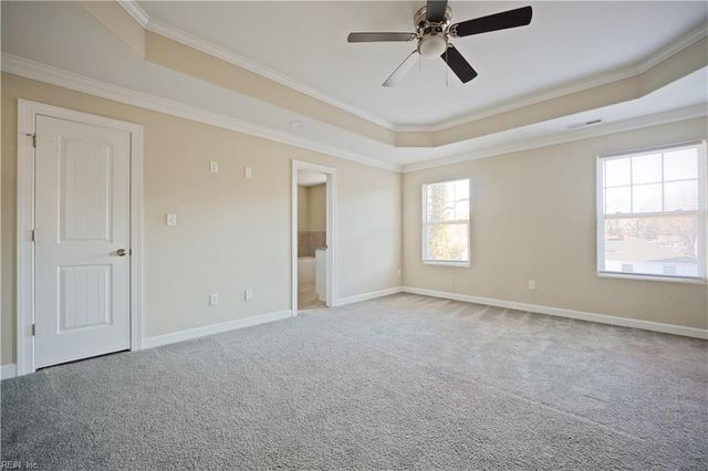 716 Gary LN, Hampton, VA 23669