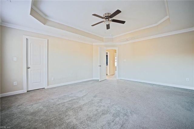 716 Gary LN, Hampton, VA 23669