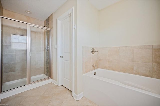 716 Gary LN, Hampton, VA 23669