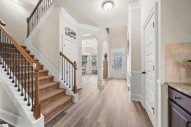 220 Sunnybrook Lane, Greer, SC 29650