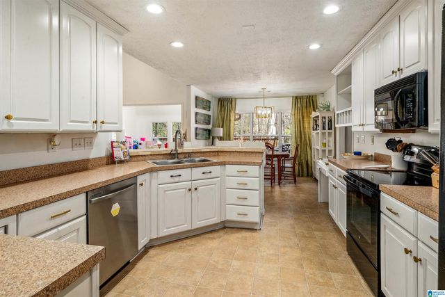 13552 TRAILING VINE WAY, Northport, AL 35475