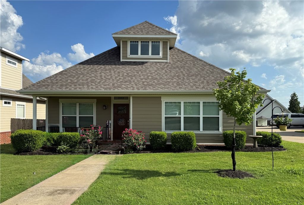 5912 W Willow Street, Rogers, AR 72758