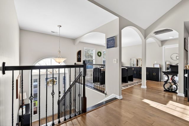 1585 Parkside Dr, Clarksville, TN 37042