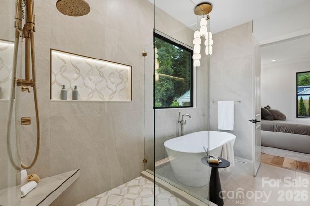 1412 Lyon Court, Charlotte, NC 28205