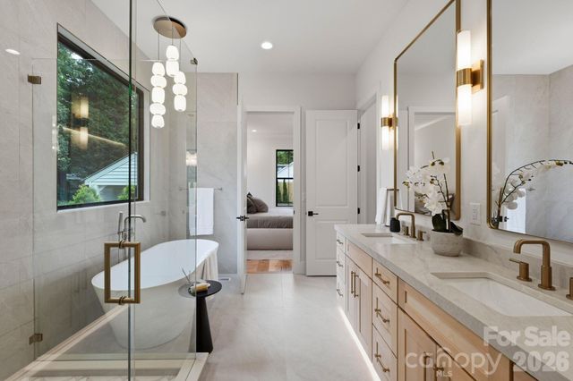 1412 Lyon Court, Charlotte, NC 28205