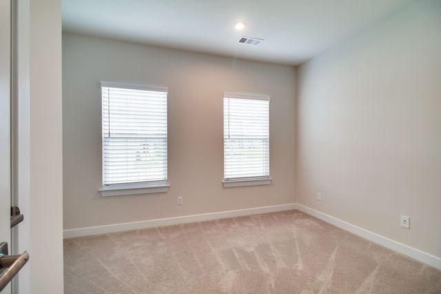 806 Mill Tree Ct, Smyrna, TN 37167