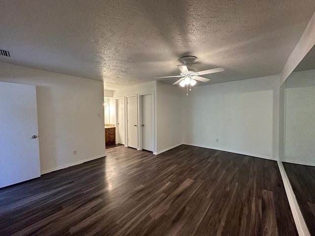 2818 Golfing Green Drive, Farmers Branch, TX 75234