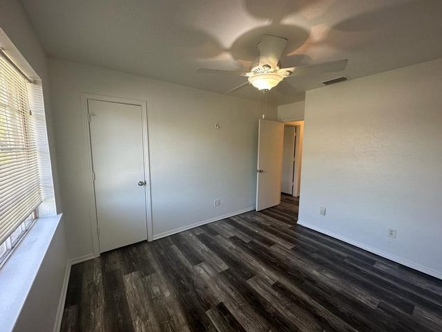 2818 Golfing Green Drive, Farmers Branch, TX 75234