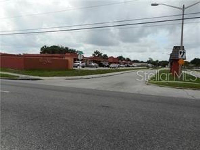 2929 W OAK RIDGE ROAD E8, Orlando, FL 32809