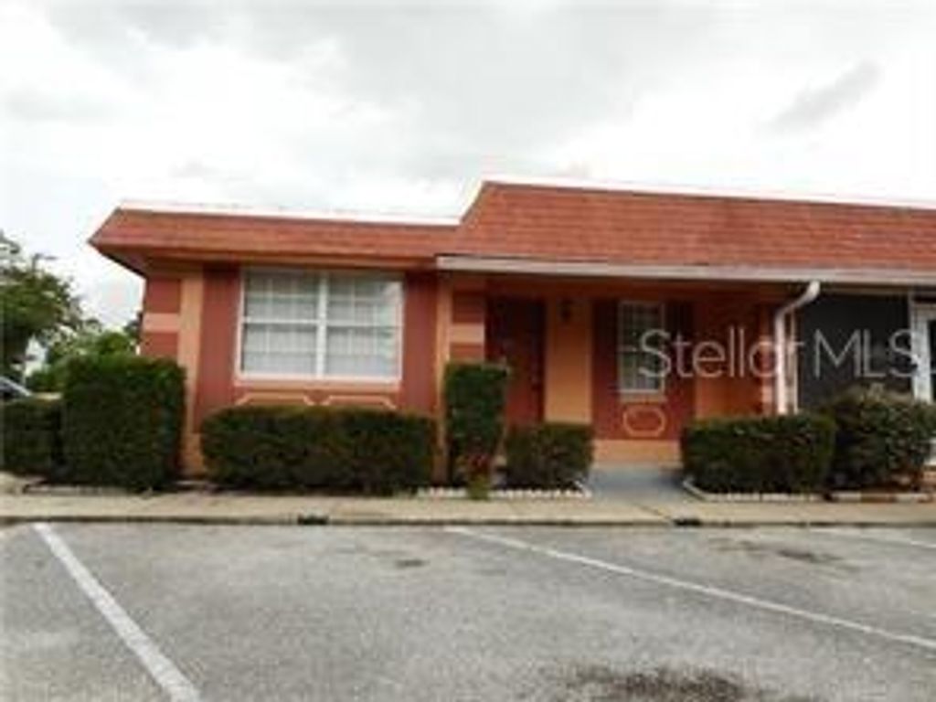 2929 W OAK RIDGE ROAD E8, Orlando, FL 32809