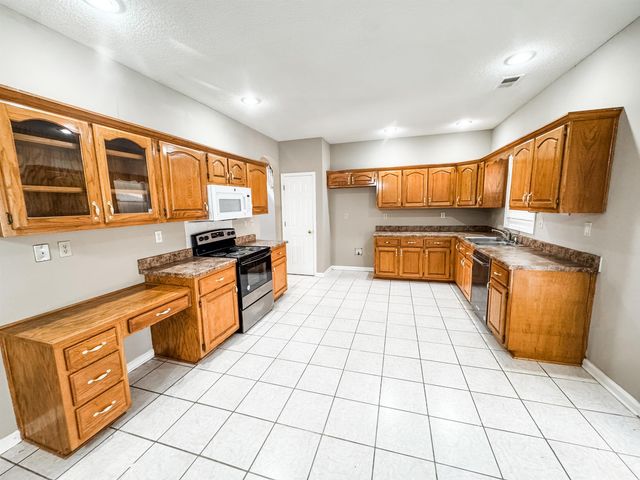 624 LANDING PARTY LN, Collierville, TN 38017