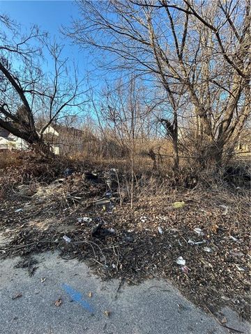 910 Northrup Avenue, Kansas City, KS 66101