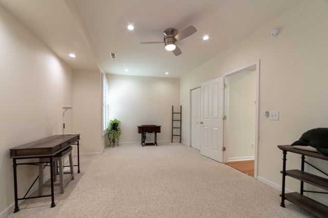 5654 Middle Creek Road, Ravenel, SC 29470