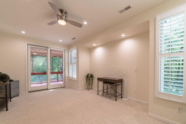 5654 Middle Creek Road, Ravenel, SC 29470