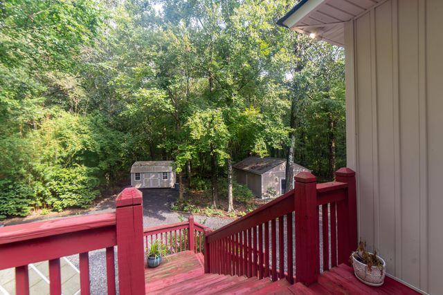 5654 Middle Creek Road, Ravenel, SC 29470