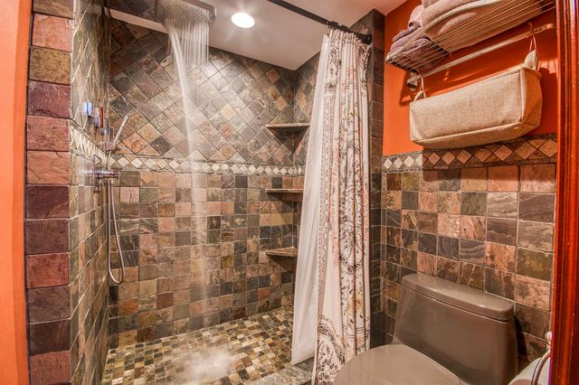 136 Lakeshore Drive 211, North Palm Beach, FL 33408