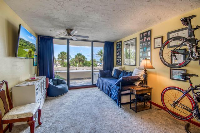 136 Lakeshore Drive 211, North Palm Beach, FL 33408