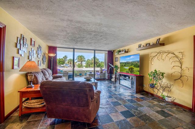 136 Lakeshore Drive 211, North Palm Beach, FL 33408