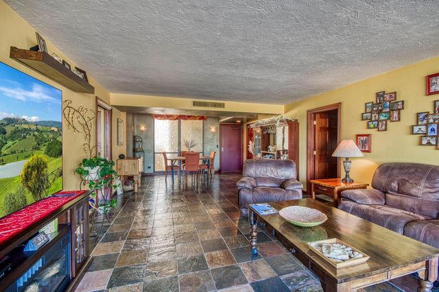 136 Lakeshore Drive 211, North Palm Beach, FL 33408