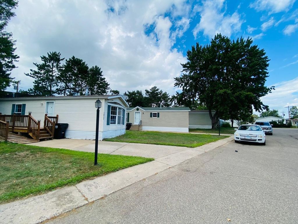 1017 Meadow Lane NE, Ham Lake, MN 55304 — photo 4