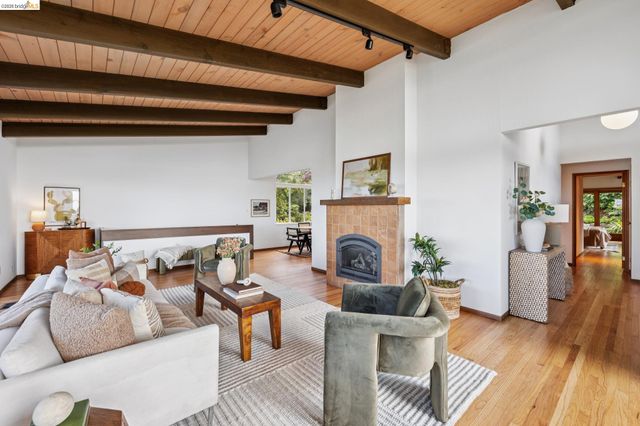 3560 Dwight Way, Berkeley, CA 94704