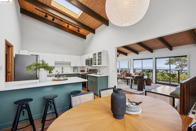 3560 Dwight Way, Berkeley, CA 94704