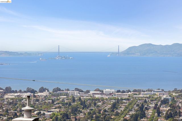 3560 Dwight Way, Berkeley, CA 94704