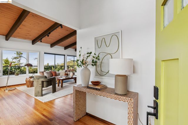 3560 Dwight Way, Berkeley, CA 94704