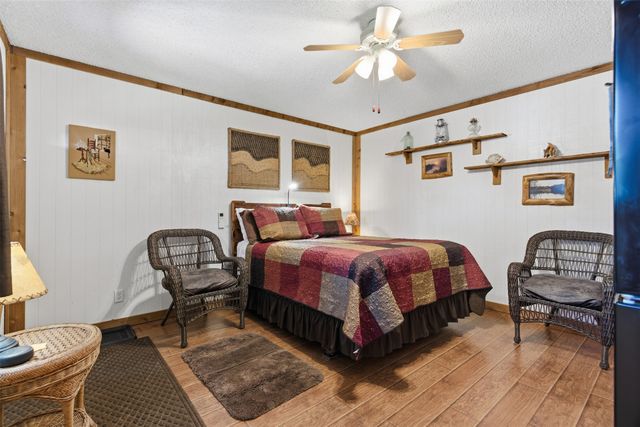 302 Kennon Circle, Palo Pinto, TX 76484