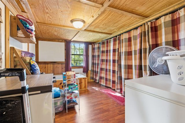 302 Kennon Circle, Palo Pinto, TX 76484