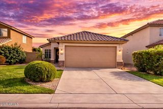 1109 E MAYFIELD Drive, San Tan Valley, AZ 85143