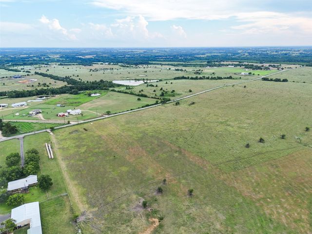5211 Chadwick Hogan Road, Chappell Hill, TX 77426
