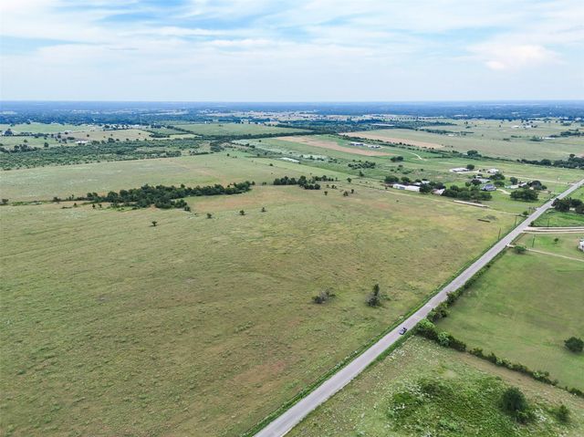 5211 Chadwick Hogan Road, Chappell Hill, TX 77426