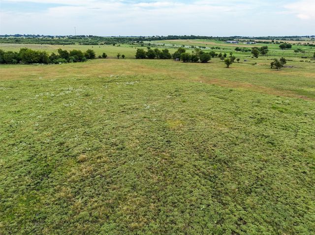 5211 Chadwick Hogan Road, Chappell Hill, TX 77426