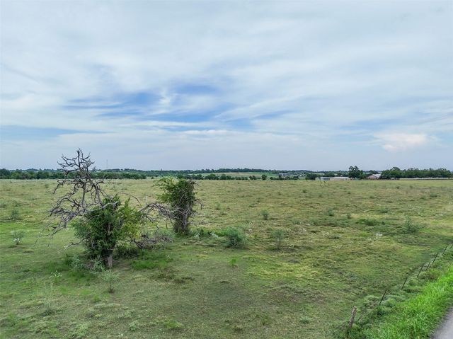 5211 Chadwick Hogan Road, Chappell Hill, TX 77426