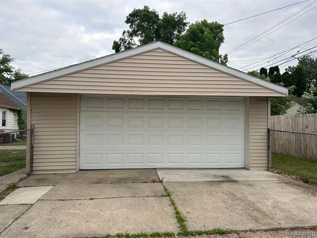 1787 Morris Avenue, Lincoln Park, MI 48146