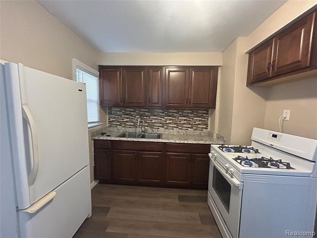 1787 Morris Avenue, Lincoln Park, MI 48146