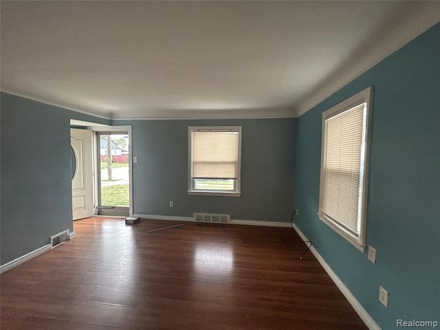 1787 Morris Avenue, Lincoln Park, MI 48146
