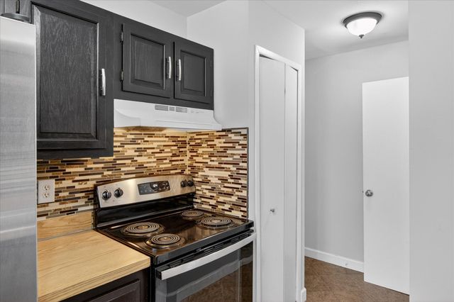 41070 Southwind Drive 92, Canton Twp, MI 48188