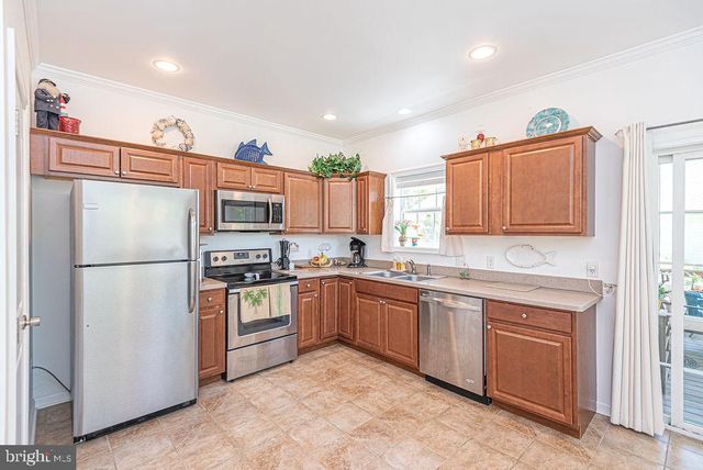6 SOUTHWIND CT, Ocean Pines, MD 21811